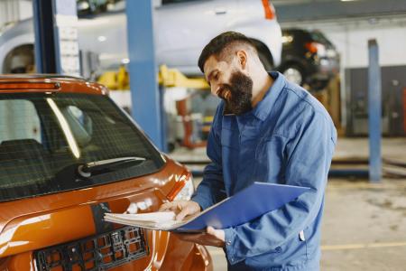 Auto gekocht met schade wat nu: rechten en plichten uitgelegd